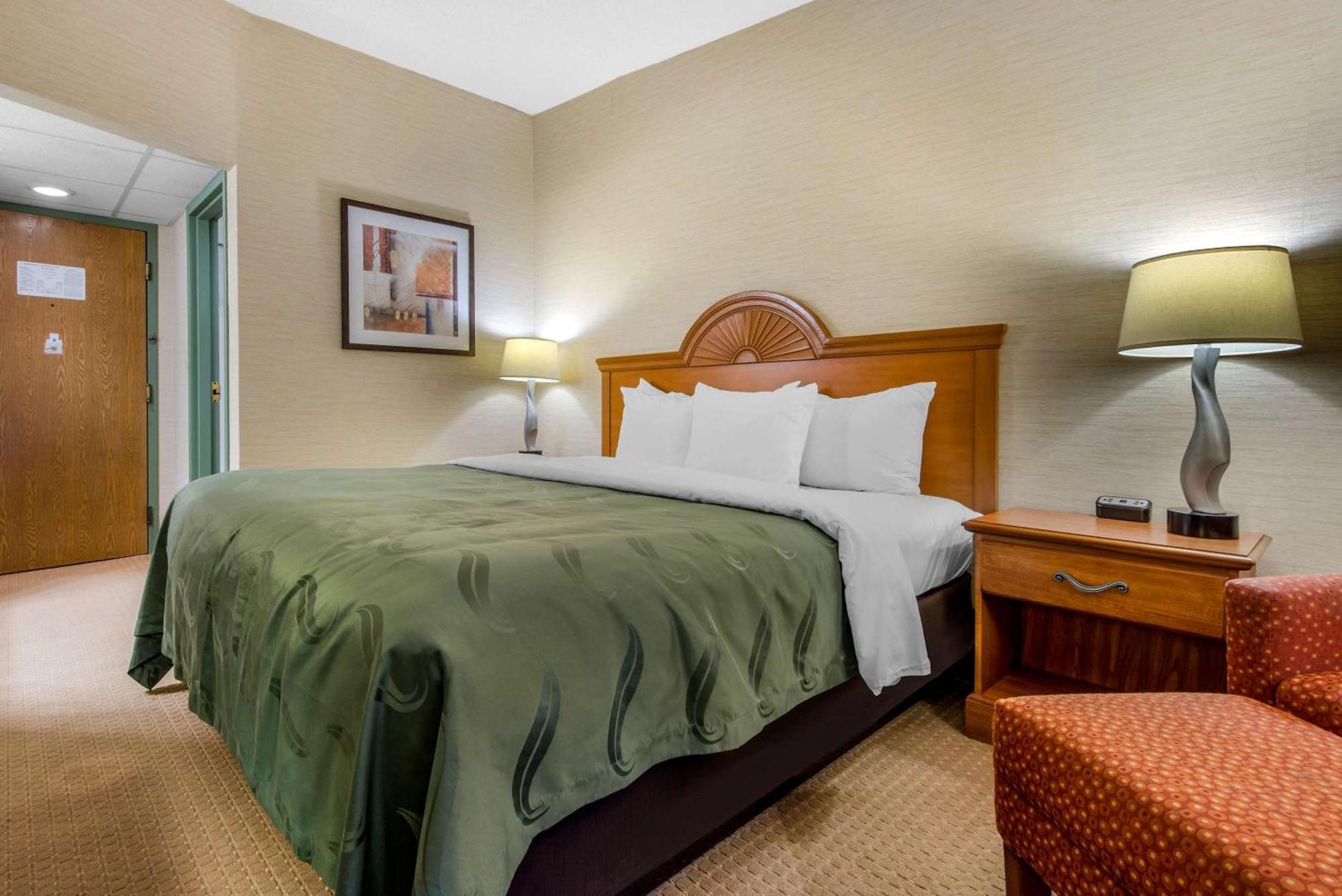 Quality Inn & Suites Менсфілд Екстер'єр фото