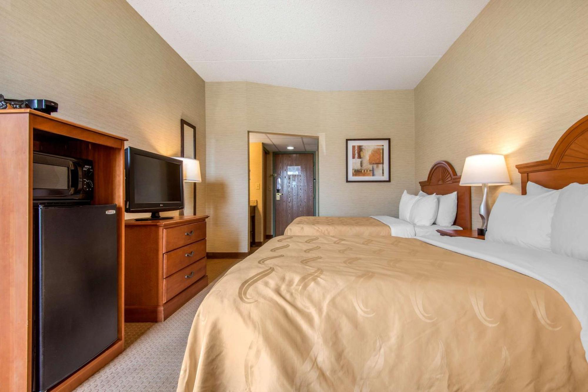 Quality Inn & Suites Менсфілд Екстер'єр фото