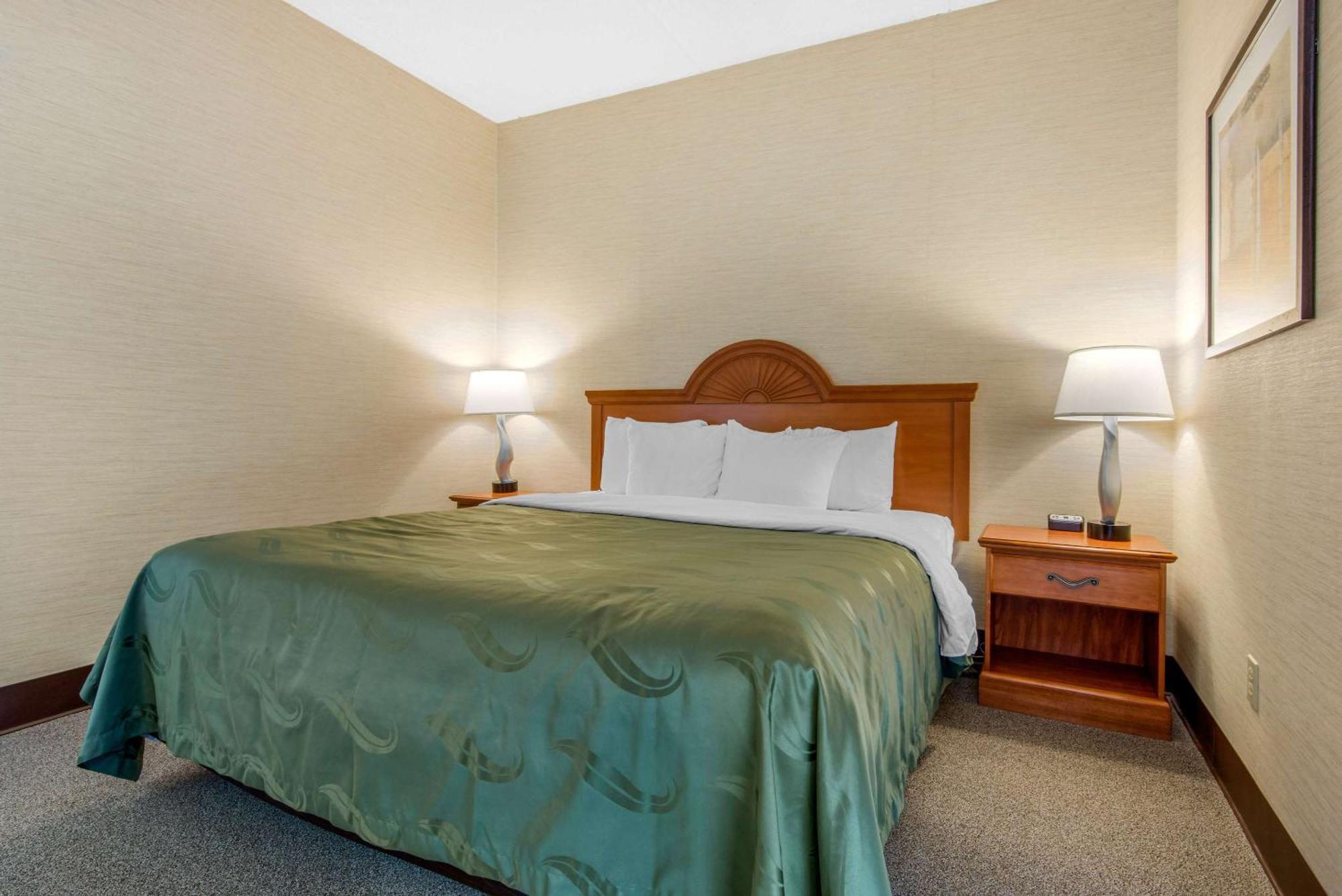 Quality Inn & Suites Менсфілд Екстер'єр фото