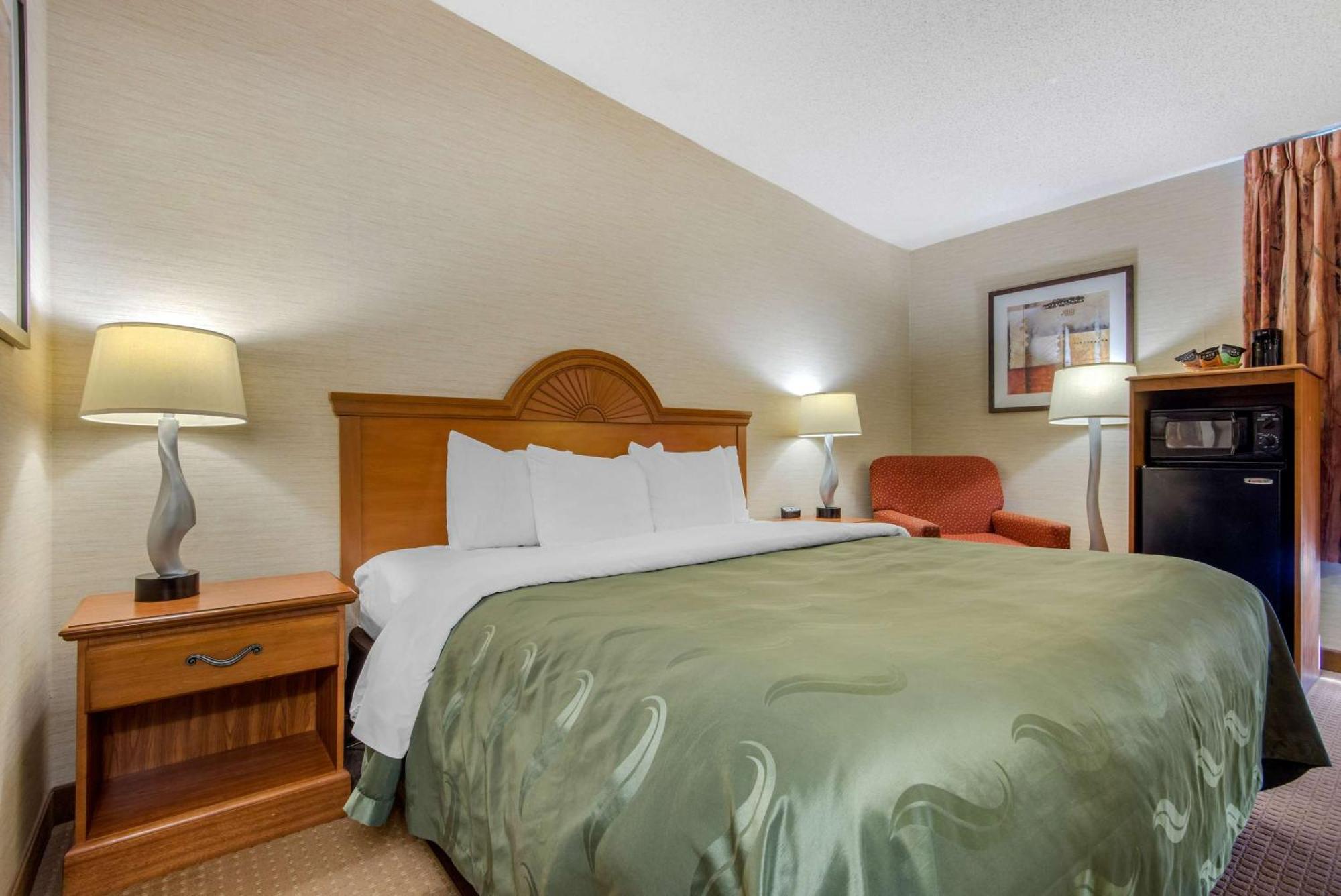 Quality Inn & Suites Менсфілд Екстер'єр фото