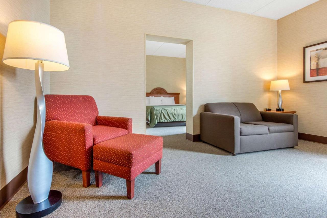 Quality Inn & Suites Менсфілд Екстер'єр фото